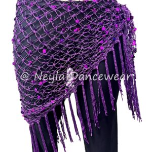 Pañuelo de red para danza del vientre en color morado con flecos largos y lentejuelas brillantes. Diseño asimétrico anudado a la cadera para resaltar el movimiento en cada baile.