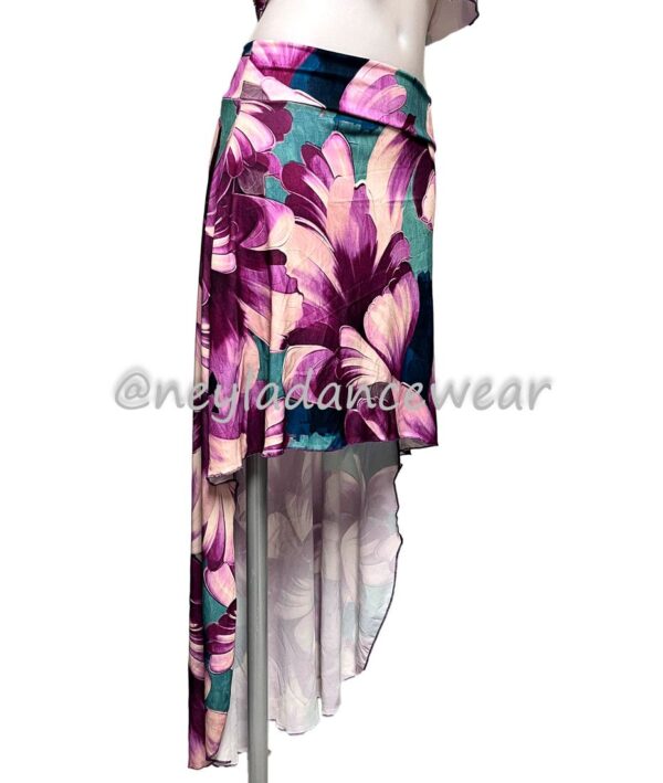 Falda asimétrica Lay para danza del vientre, fluida y ligera, ideal para resaltar los movimientos en actuaciones y clases de danza oriental.