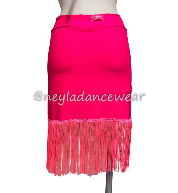 Falda fucsia con flecos para danza del vientre.